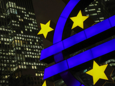 Tik pred zasedanjem ECB: Analitiki napovedali dvig za 75 bazičnih točk