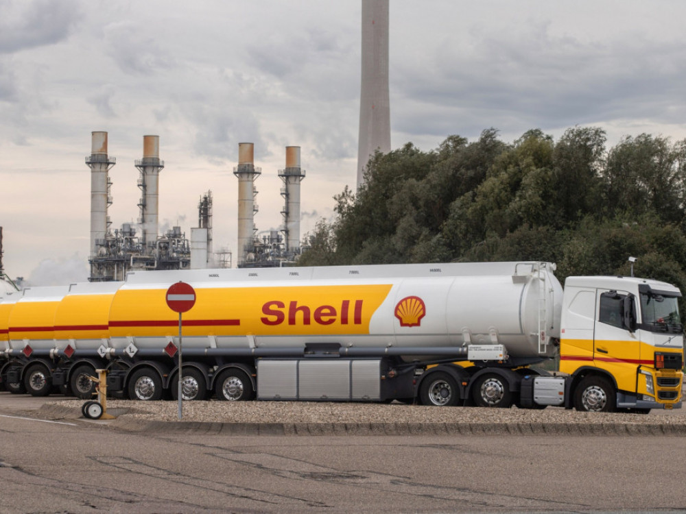 MOL bo 39 bencinskih servisov v Sloveniji prodal Shellu