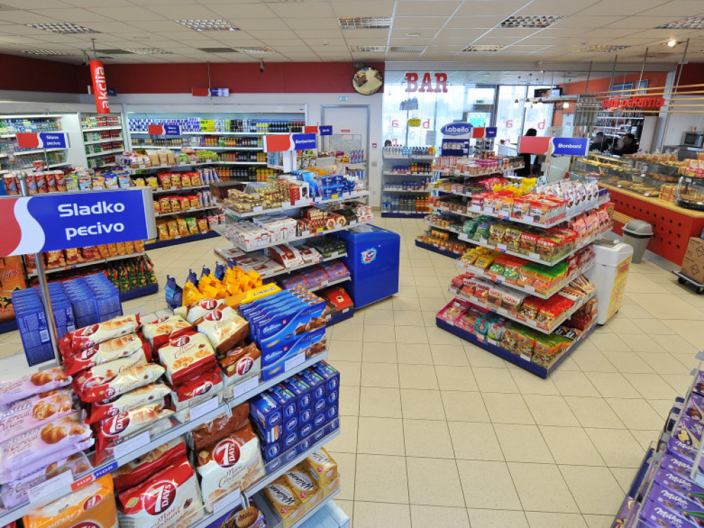Trg dela: Kako prodajalce na bencinskih servisih išče Petrol?