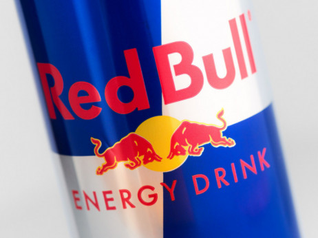 Evropski regulatorji preiskujejo: Ima Red Bull monopolni položaj?