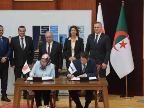 Slovenija z Alžirijo podpisala pogodbo o dobavi zemeljskega plina
