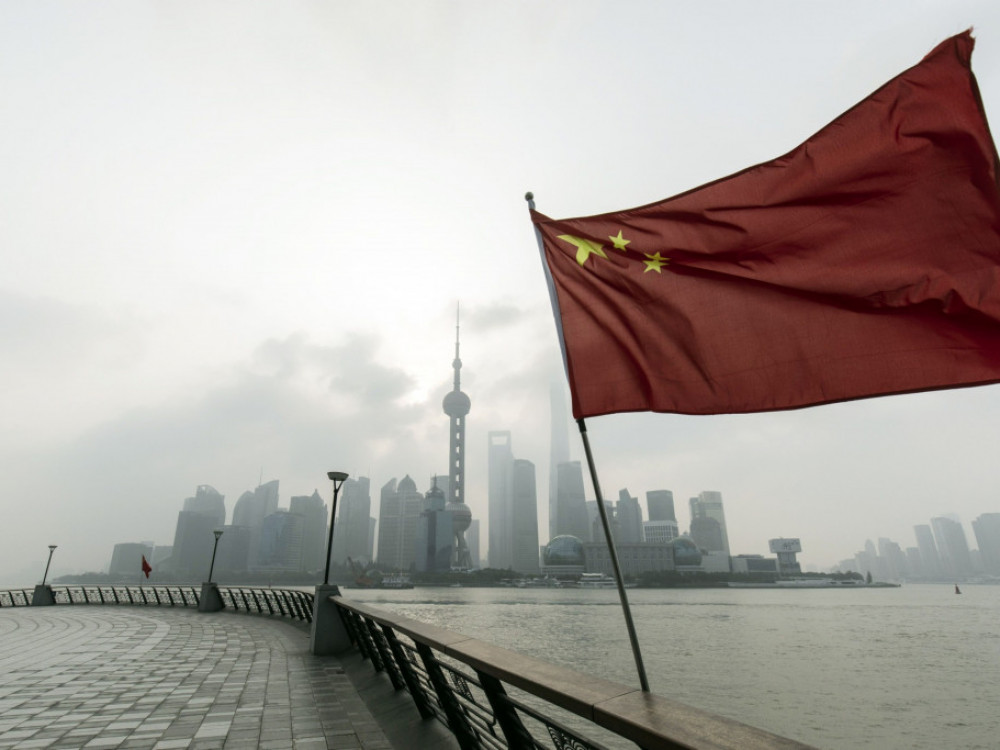 Top 5 novic dneva: Kitajska opušča 'Covid Zero', Madžari naftno kapico