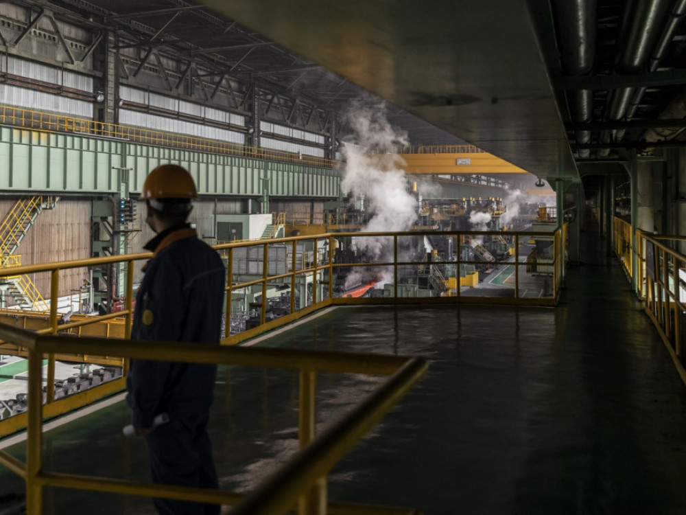 Top 5 novic za začetek dneva: Odpušča še Yahoo, pocenitve na Kitajskem