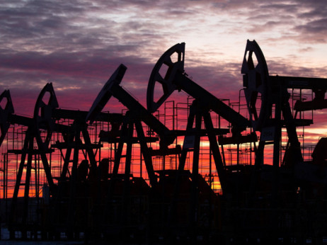V veljavi embargo in omejitev cen ruske nafte