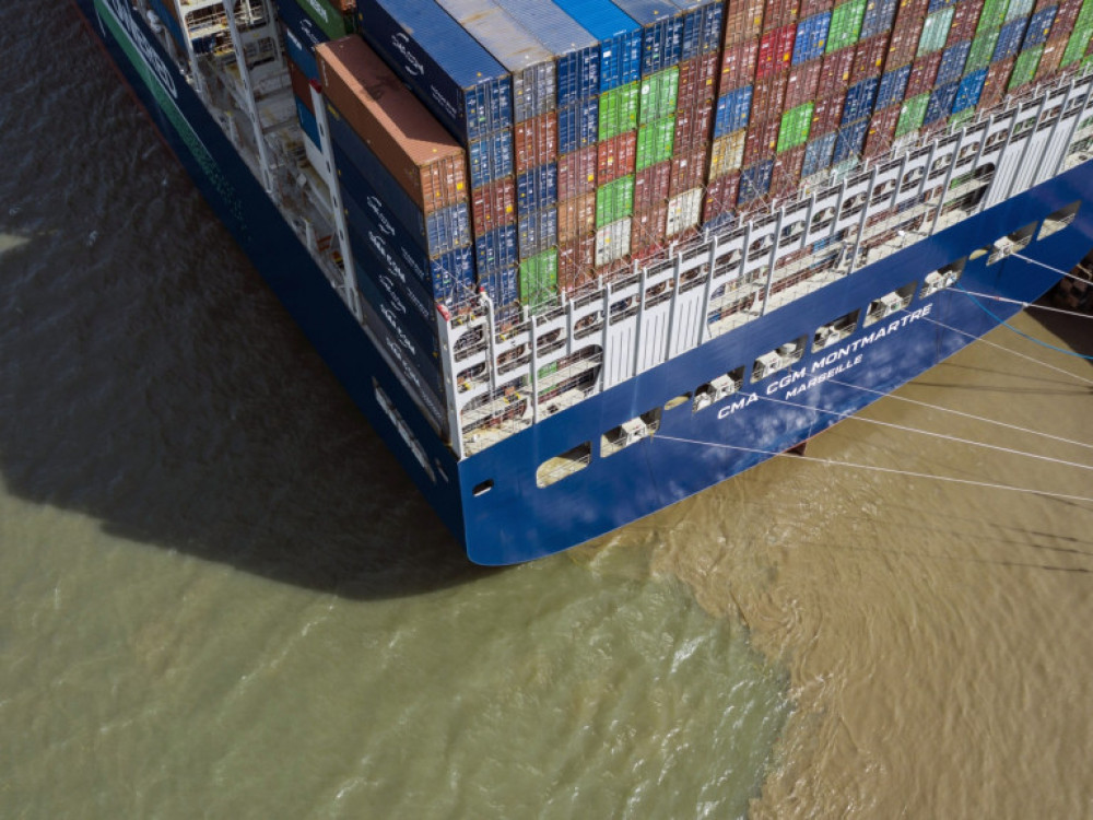 EU stopnjuje trgovinska spora s Kitajsko glede Litve, patentov