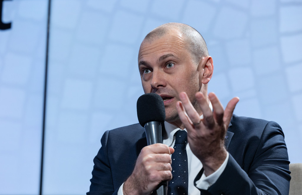 Brodnjak: Uvajanje kapitalskih blažilnikov absurden ukrep