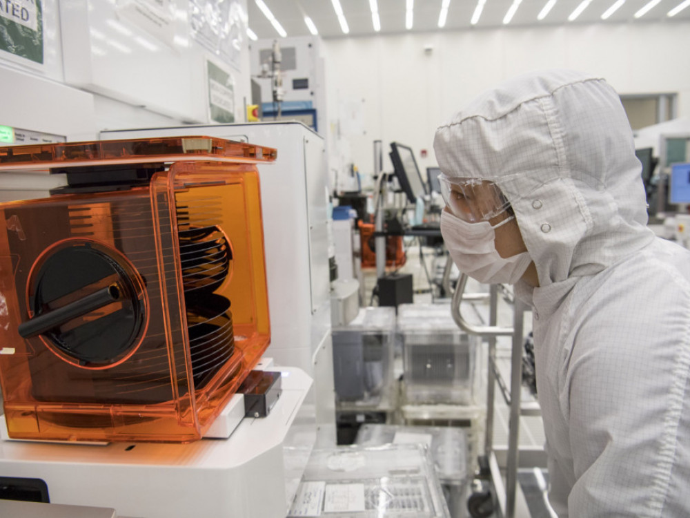 Bo Kitajska ostala z nedelujočimi stroji za izdelavo čipov?