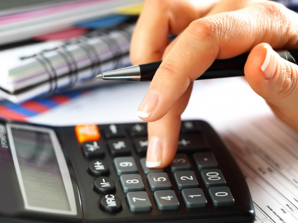 Furs: Zaradi poplav v igri možnost za ugodnejši način odplačevanja davkov