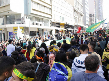 Top 5 novic dneva: Zaradi nemirov izredne razmere v Braziliji