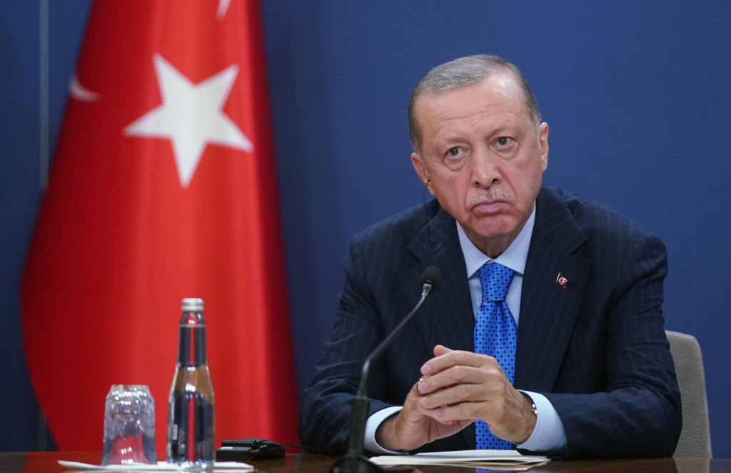 'Trgovec' Erdogan v Vilni kupčuje s turškim članstvom v EU