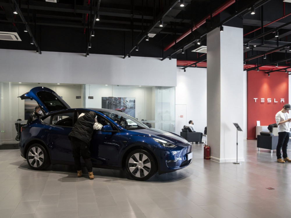 Top 5 novic za začetek dneva: Tesla nad pričakovanji