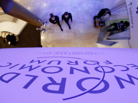 V Davosu se zbirata svetovna politična in gospodarska smetana
