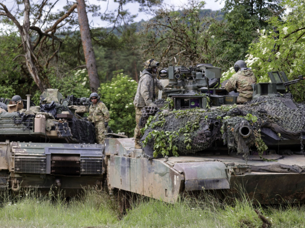 Prazna evropska skladišča streliva zlata jama za Američane