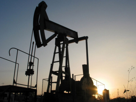 Analitiki: Do kam bodo šle cene nafte?