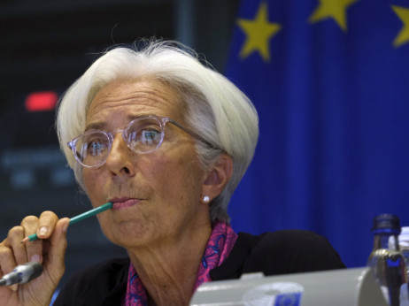 ECB neusmiljena kljub pretresom v bančnem sektorju