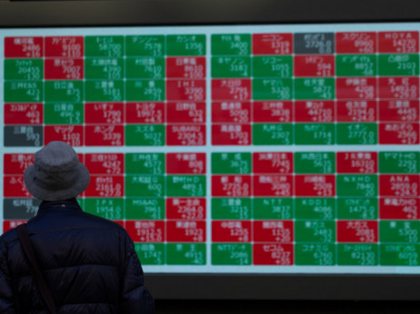 Azijski delniški trgi v rdečem, indeks Hang Seng izgubil tri odstotke