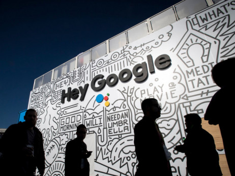 Bardove napake izbrisale 170 milijard dolarjev vrednosti Googla