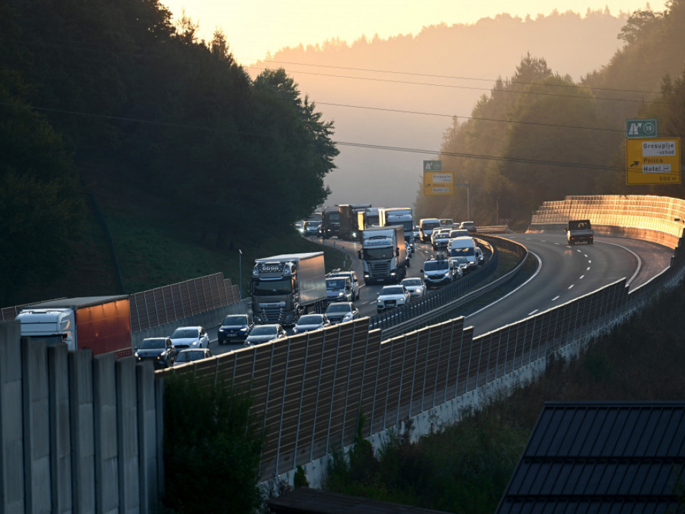 Marko Lotrič: Rešitev za zastoje je decentralizacija države