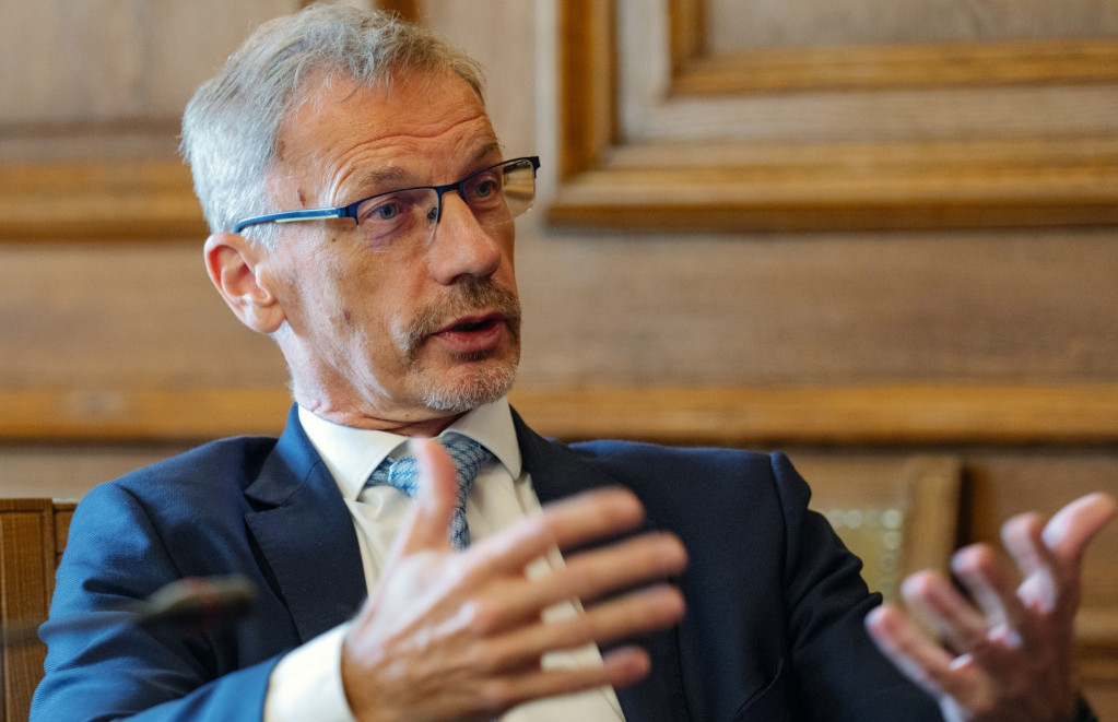 Vujčič, ECB: Inflacijska tveganja se še naprej nagibajo k rasti