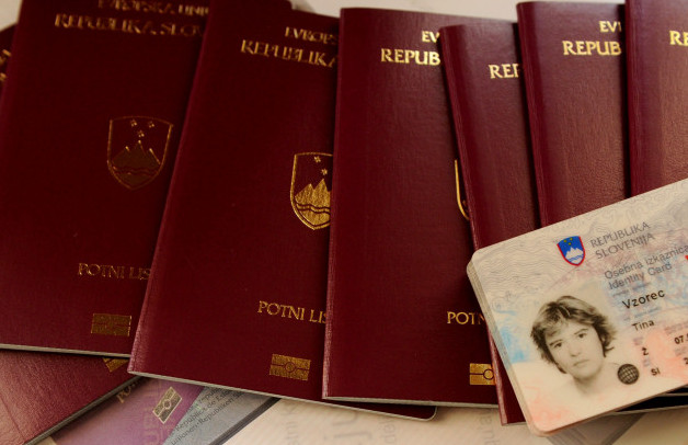 Preverili smo, koliko plačate za izdelavo osebnih dokumentov