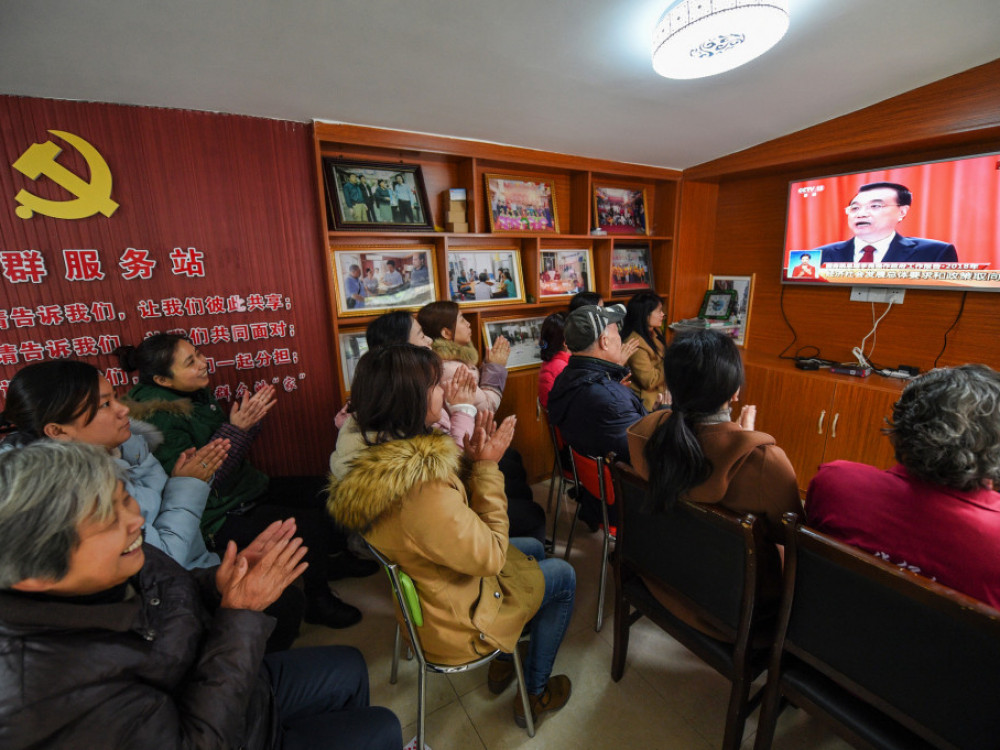 Skromna ciljna rast kitajskega BDP in večanje izdatkov za obrambo