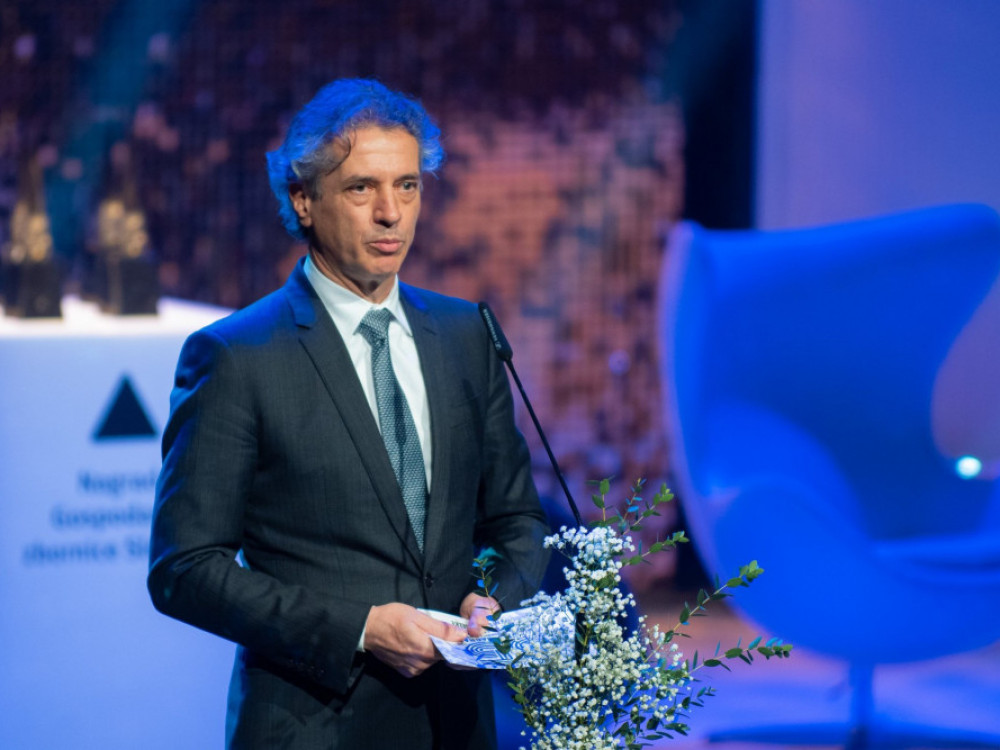 Izjave tedna: Nespodobna povabila med politiko in gospodarstvom