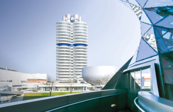 BMW zaradi prevzema na Kitajskem z rekordnim dobičkom