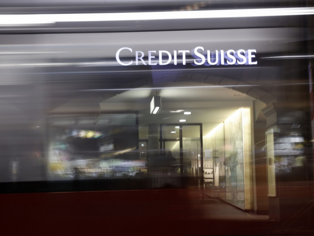 Delnice Credit Suisse volatilne, JP Morgan rešitev vidi v prevzemu