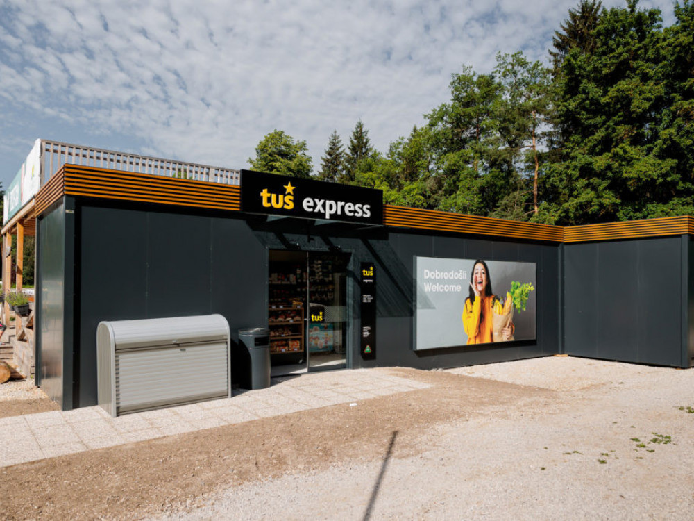 Slovenski Tuš le v roke nemškega trgovca Rewe?
