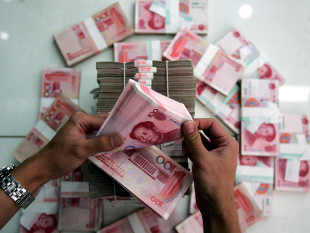 Kitajski bankirji v boju z valutnimi špekulanti