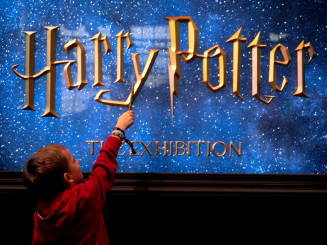 Warner Bros blizu dogovora o snemanju serije o Harryju Potterju