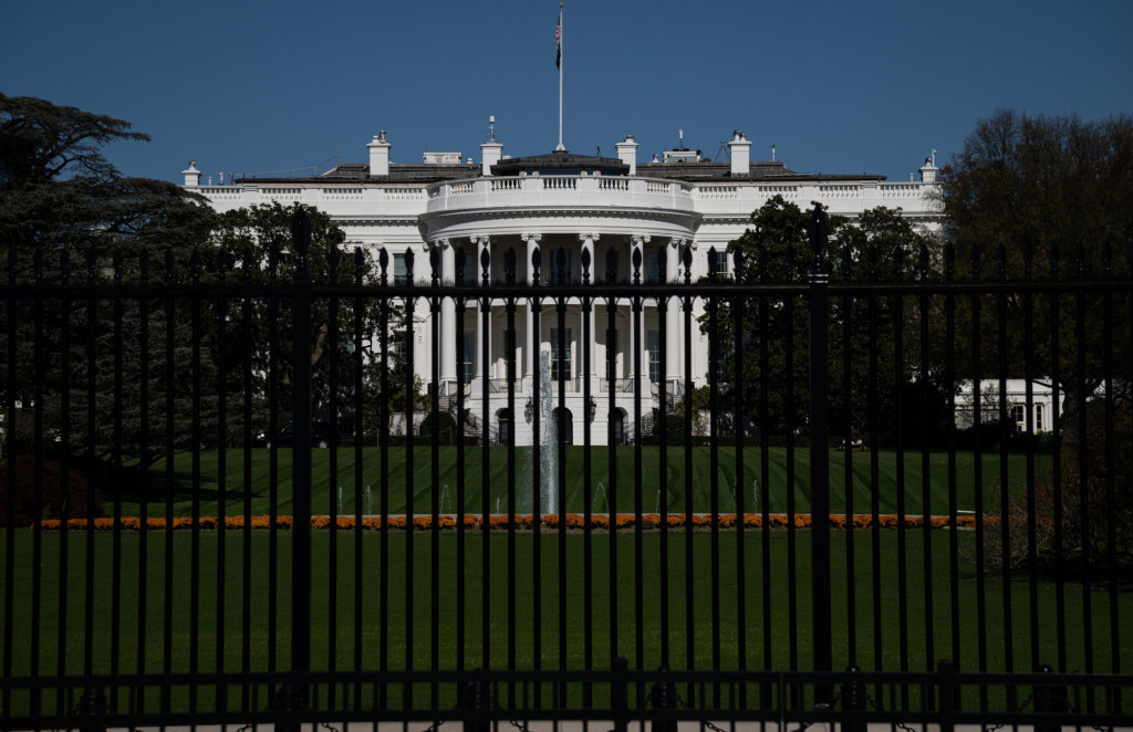 TOP 5 novic za začetek dneva: Naj se šov začne!