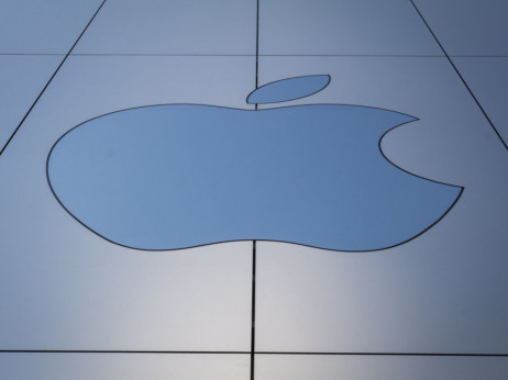 Apple na pragu ponovitve rekorda: Delnica letos pridobila 35 odstotkov
