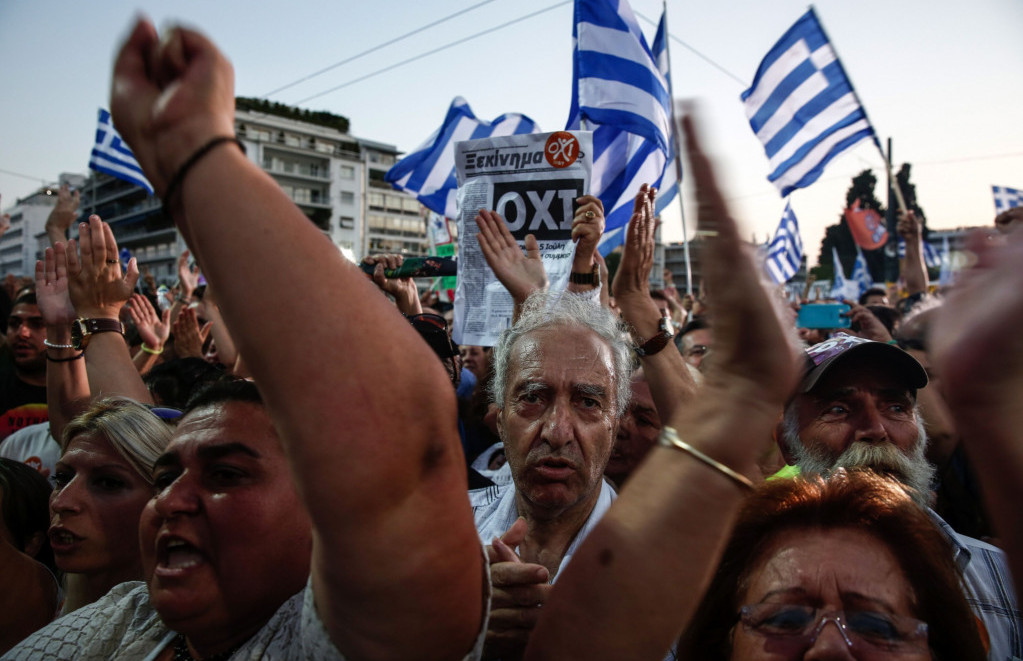 Grki na volitve: Po anketah bo znova slavil sedanji premier Micotakis