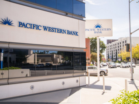 Banke v škripcih okrevajo; delnica PacWesta poskočila za 82 odstotkov