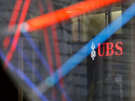 Švicarska vlada bo krila izgube UBS zaradi prevzema Credit Suisse