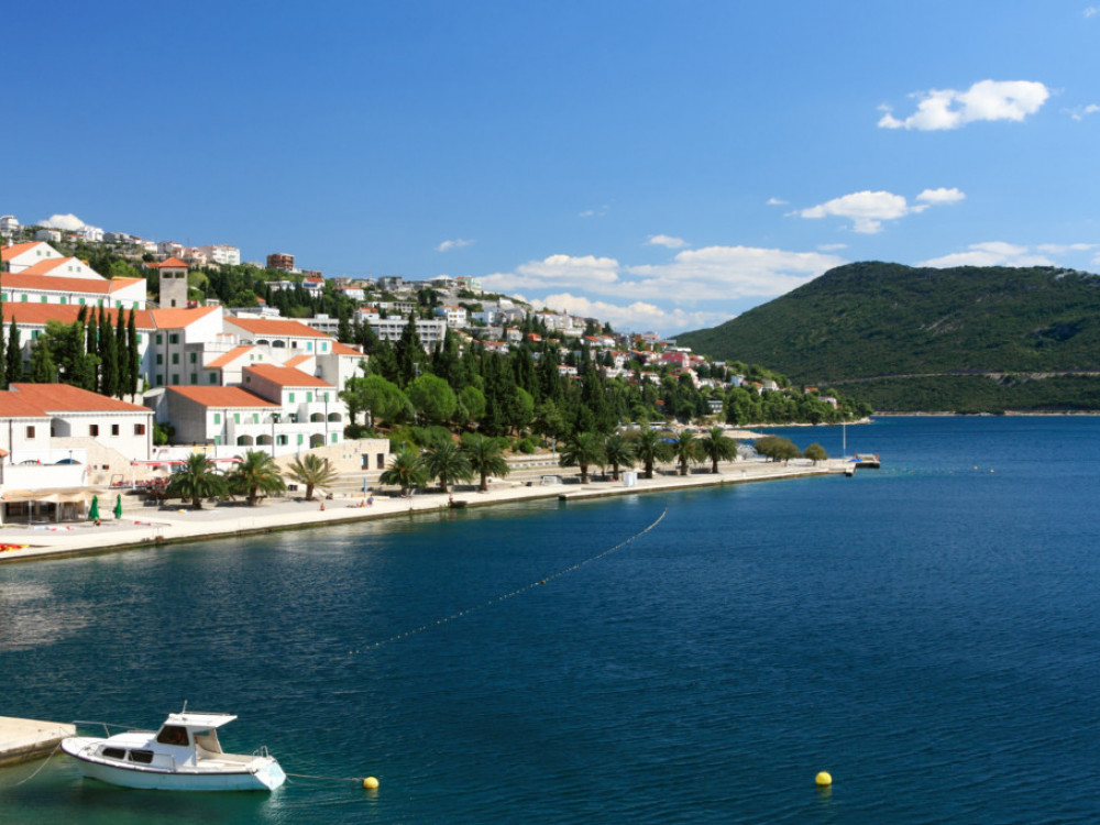 Zgodbe dneva: Bi kupili vikend na Hrvaškem?