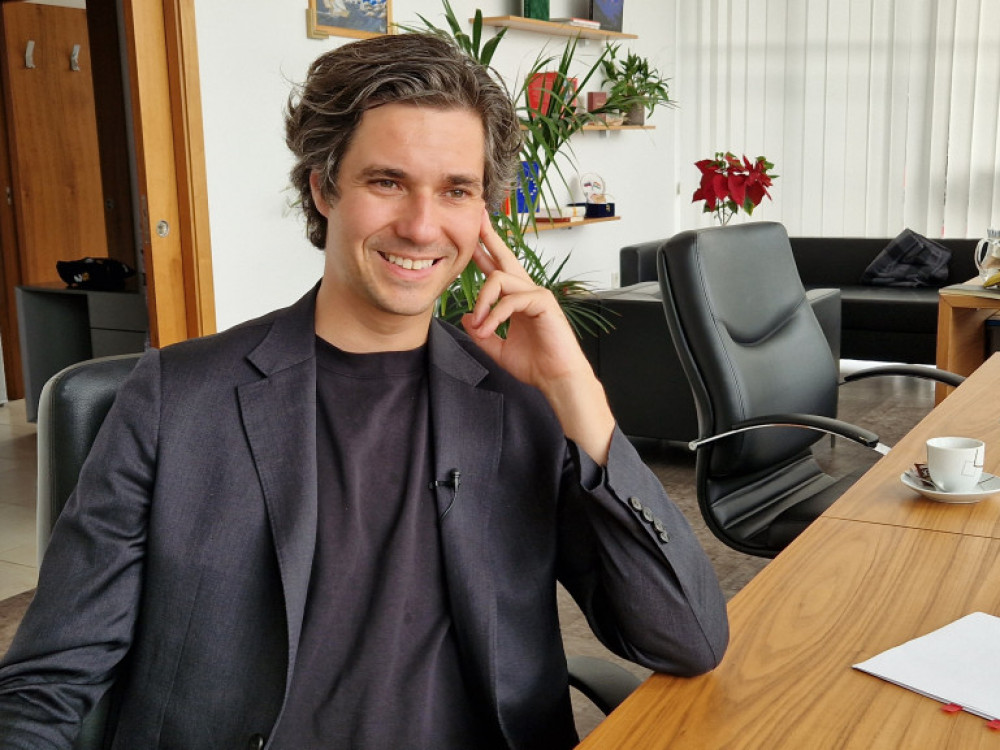 Minister Mesec še naprej molči o višini minimalne plače