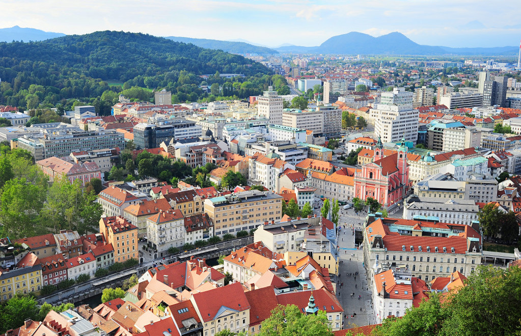 Skokovita rast cen nepremičnin se je umirila, lahko pričakujemo padec?