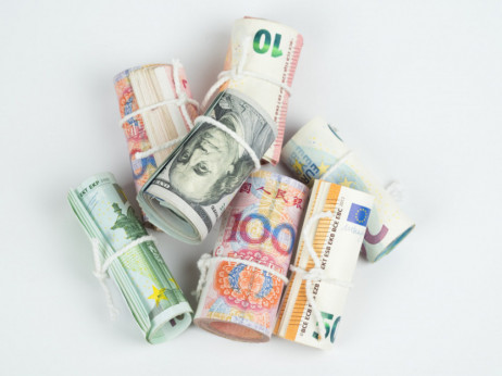 Kako se pred valutnimi nihanji zavarujejo slovenski izvozniki
