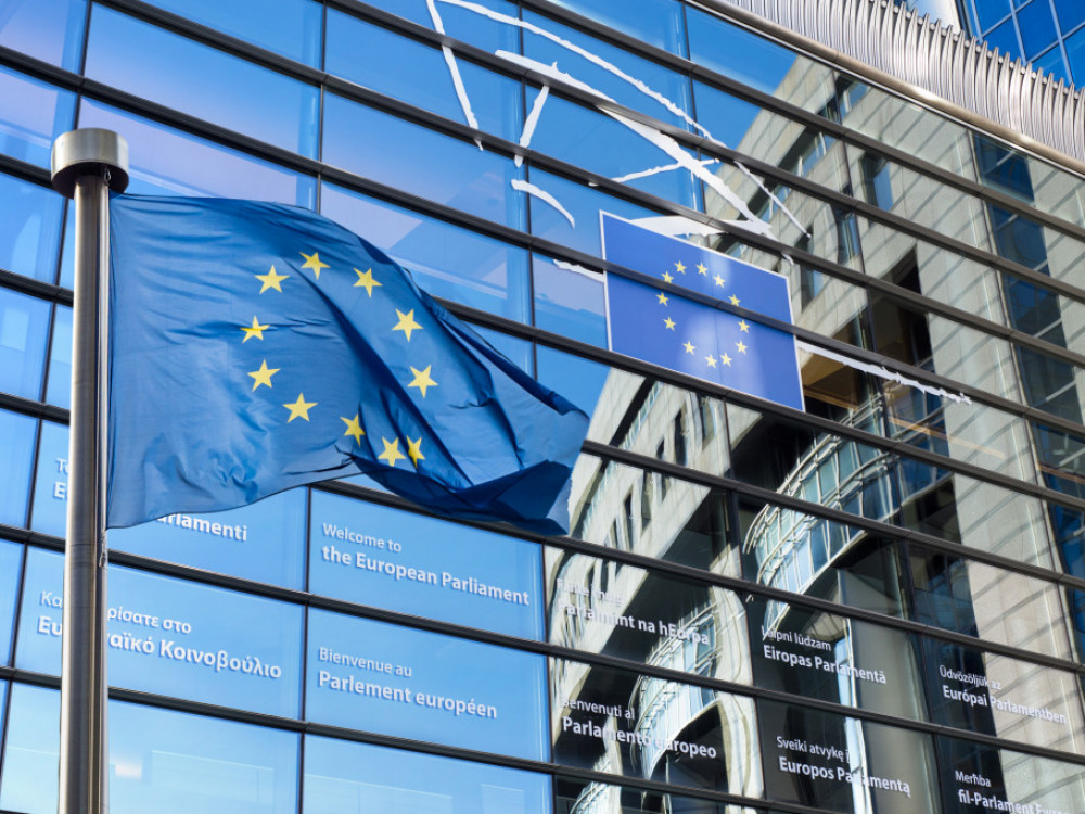 Top 5 novic za začetek dneva: Nova gospodarska napoved Evropske komisije