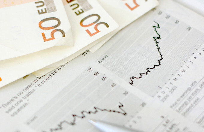 Zgodbe dneva: Dividendni donosi, antidepresivi, težave Studia Moderne