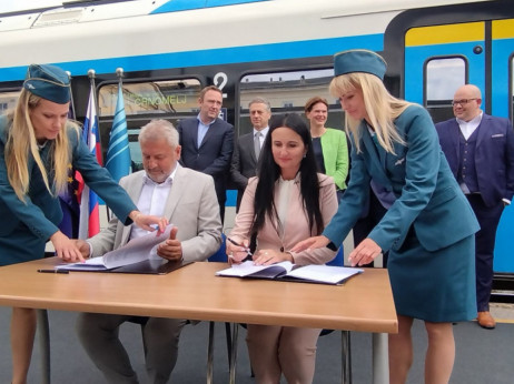 Slovenske železnice kupile 20 novih potniških vlakov