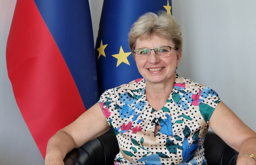 Irena Šinko: 'Tudi v Sloveniji imamo zelo podjetne kmete, ampak ...'