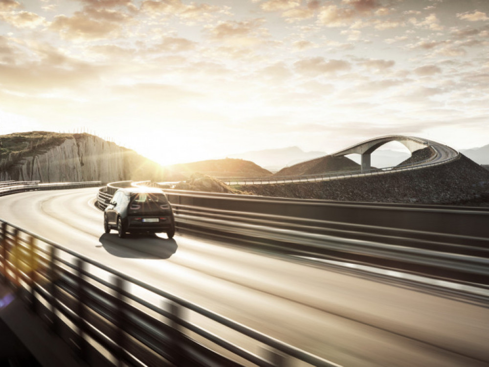 E-pismo: Radosti in nesmisli elektromobilnosti