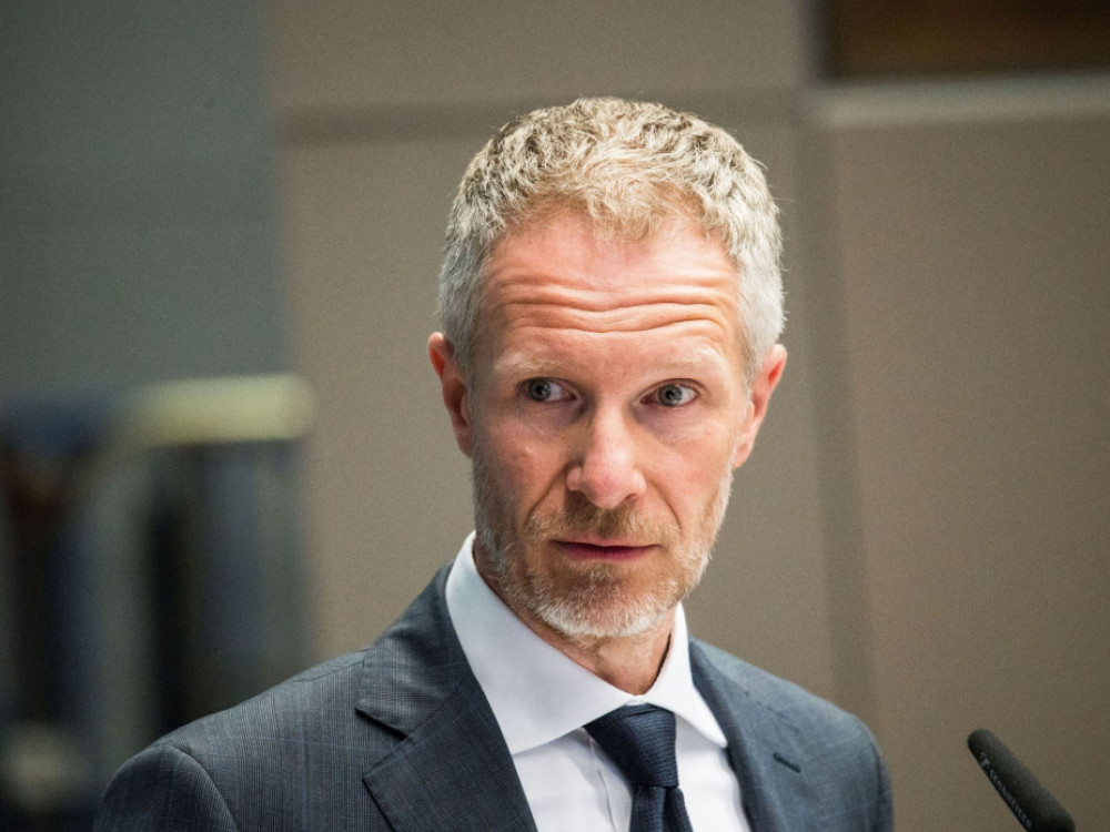 Top 5 novic za začetek dneva: Vasle napovedal nove dvige