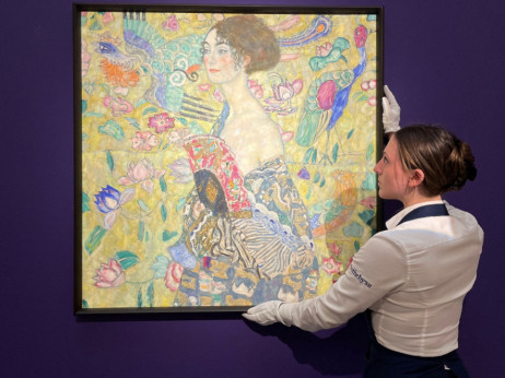 Slika Klimta za 108 milijard dolarjev podira evropski dražbeni rekord