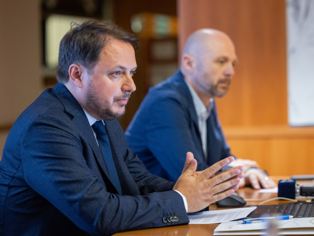 Čibej, AZN: Kapitalski količnik zavarovalnic ustrezen, prilagajanje neizbežno