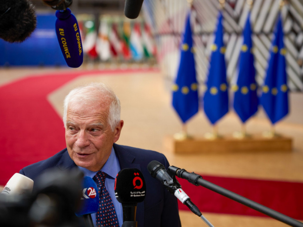 Top 5 novic za začetek dneva: Hrana kot orožje in afriški pekel