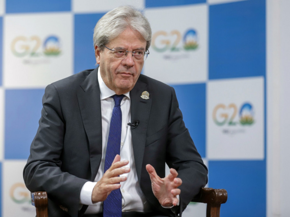 Komisar EU Gentiloni: Prestrogo fiskalno pravilo ni realistično